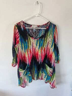 Studio Woman JP7 1X Colorful Abstract Tunic Top Pockets Sharkbite Plus Size